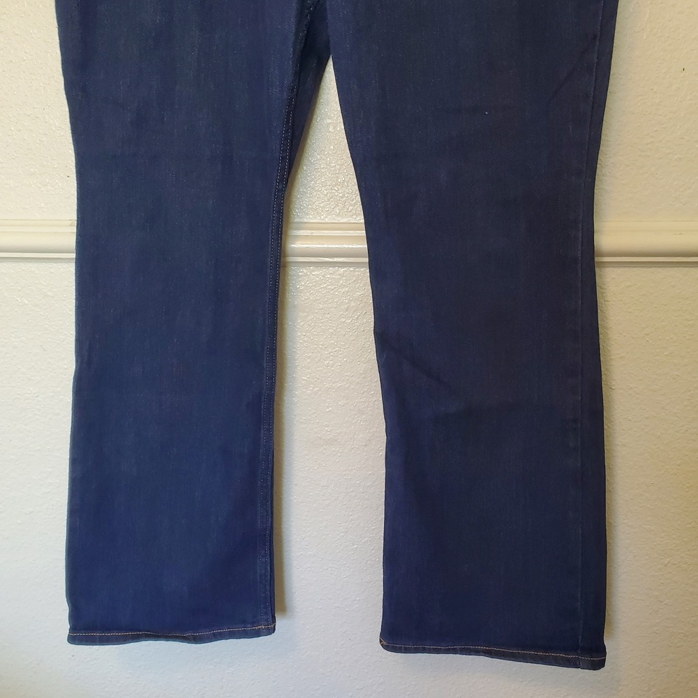 Old Navy Wow Boot-Cut Jeans Womens 16 Short Dark Wash Mid-Rise Denim Blue - Picture 3 of 11